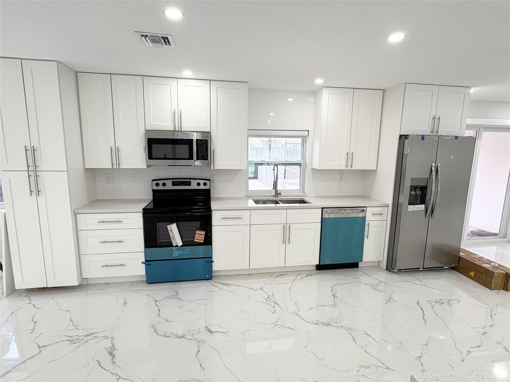 Coral Spgs Lakes 68-12 B - Residential