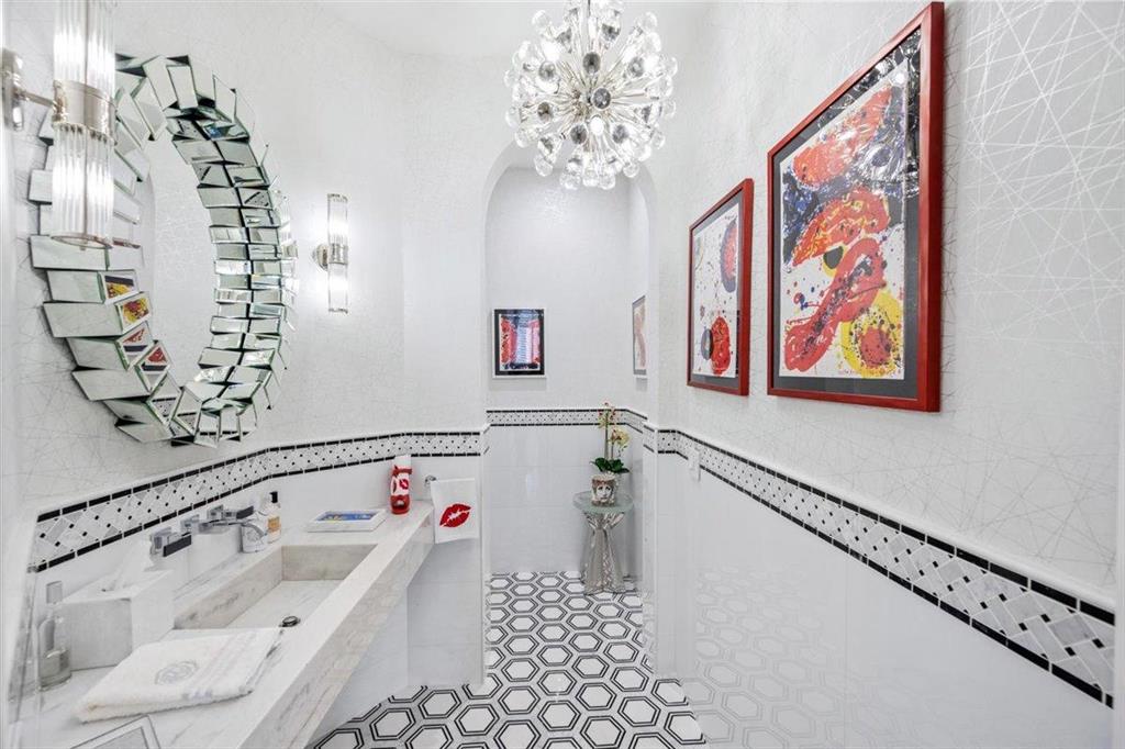 OLD PALM 4 - Residential