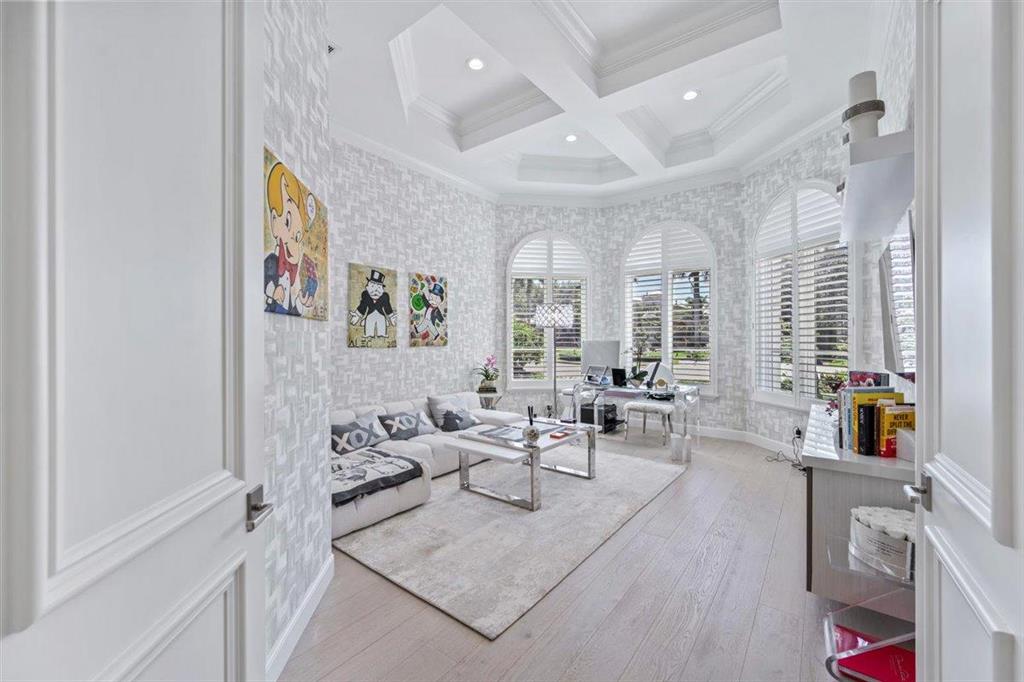 OLD PALM 4 - Residential