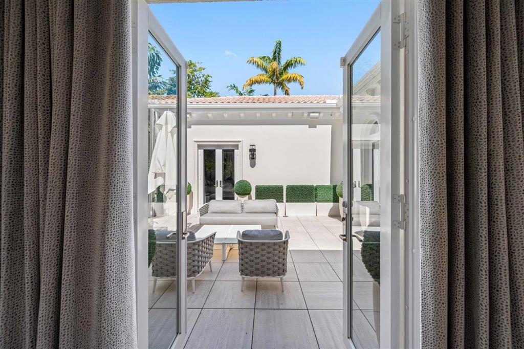 OLD PALM 4 - Residential