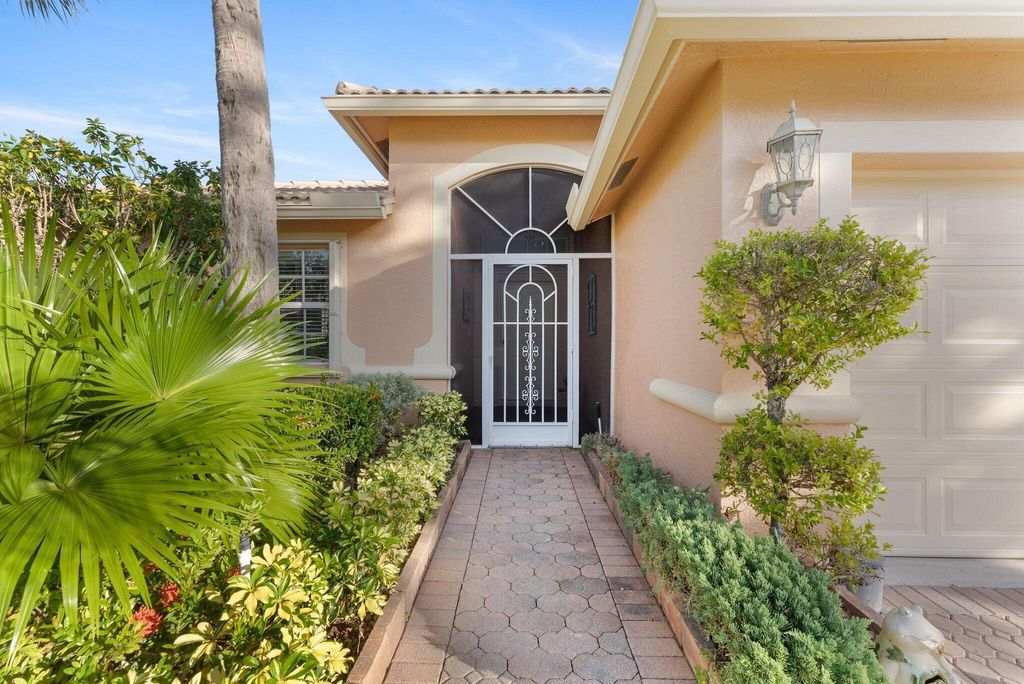 Photo of 8055 Duomo Circle, Boynton Beach, FL 33472 (MLS # R11133118)