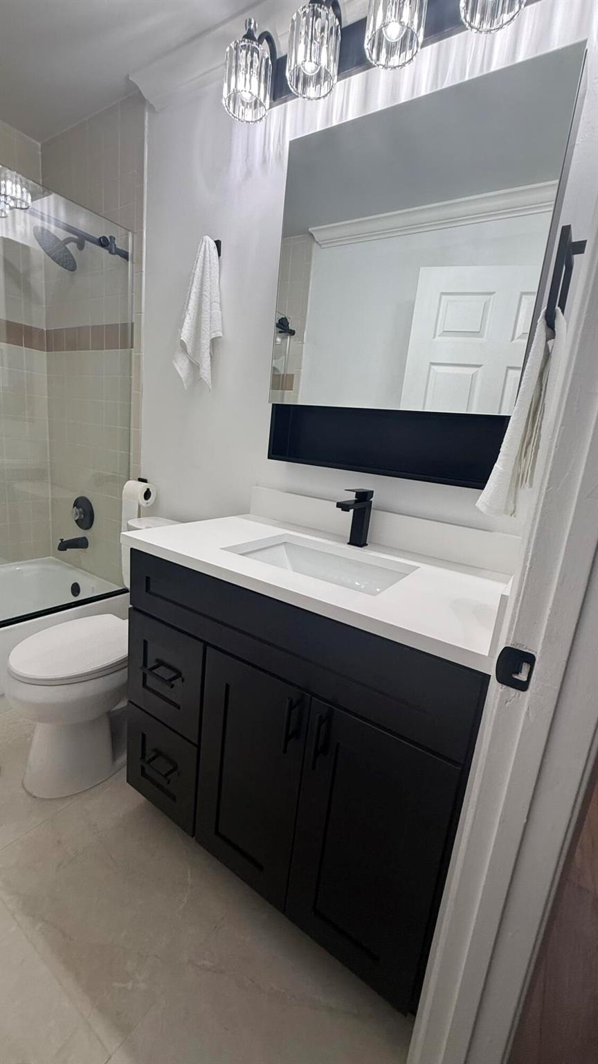 MEADOWS ON THE GREEN COND - Residential