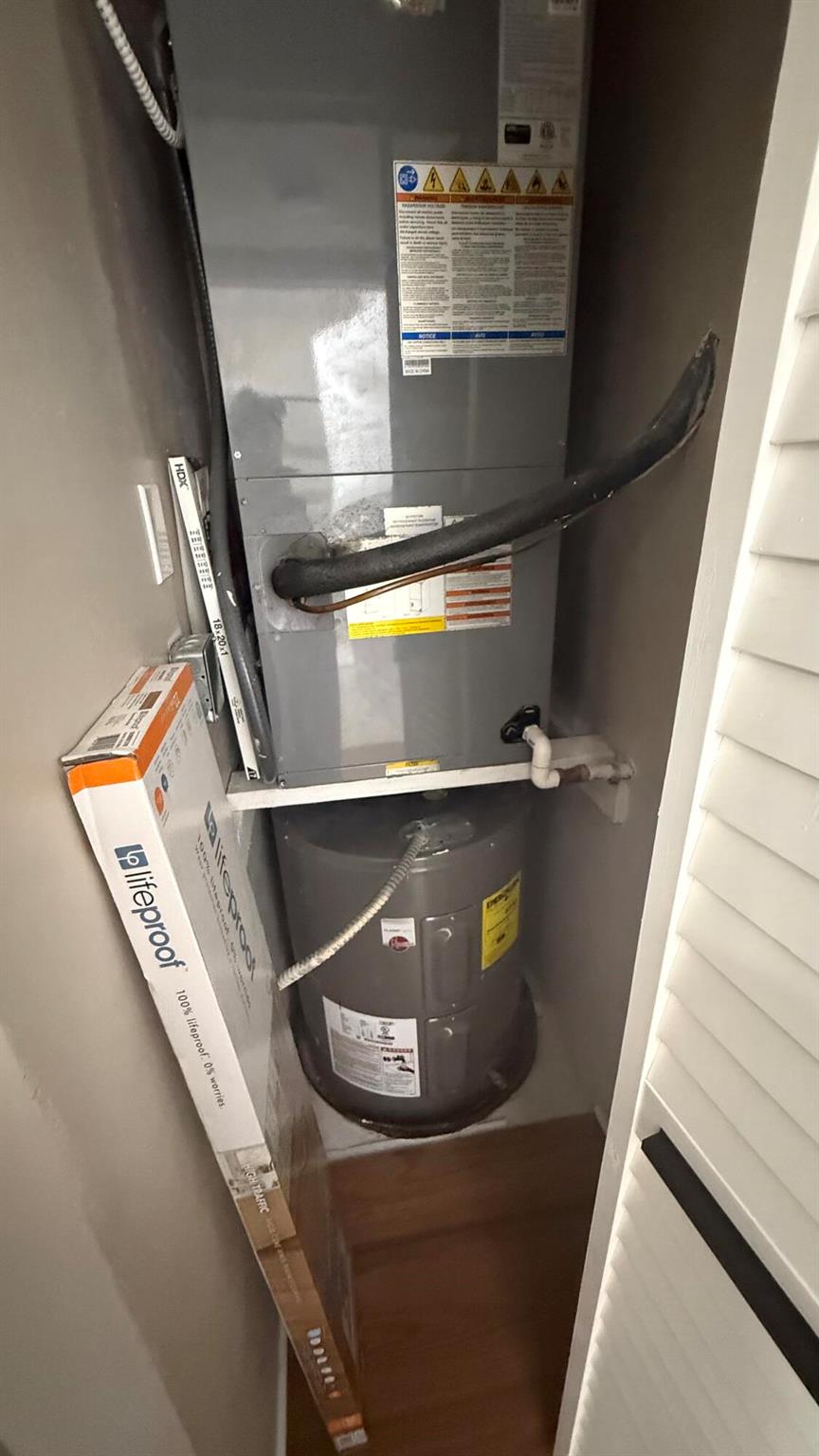 MEADOWS ON THE GREEN COND - Residential