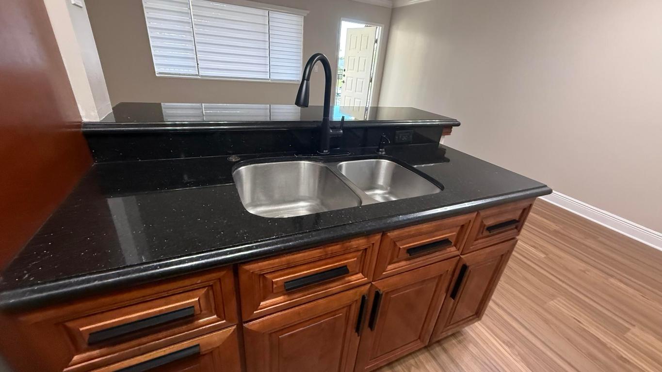 MEADOWS ON THE GREEN CONDO - Residential