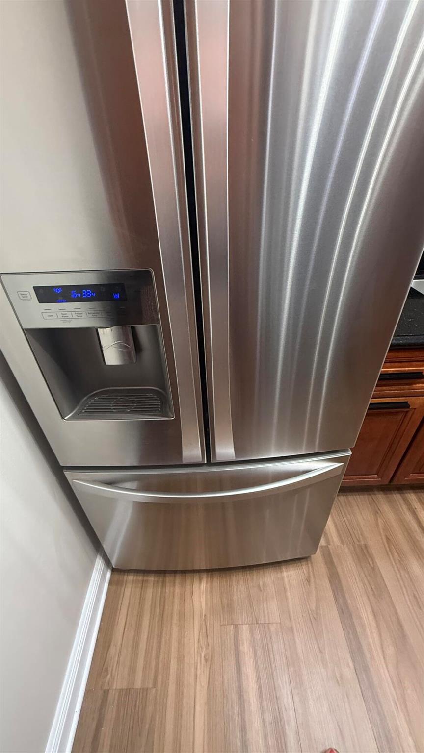 MEADOWS ON THE GREEN COND - Residential