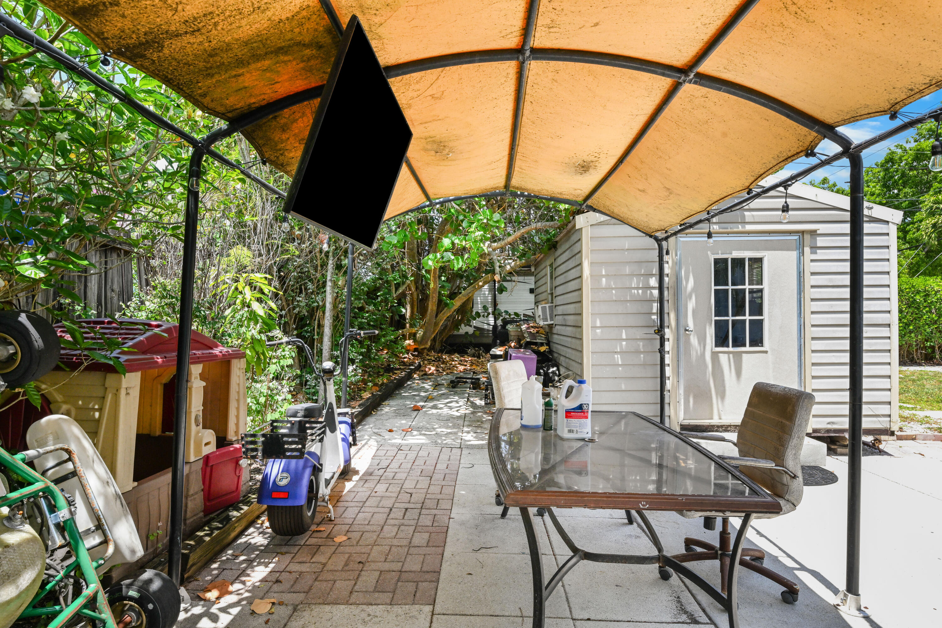 FLAMINGO PARK - Residential