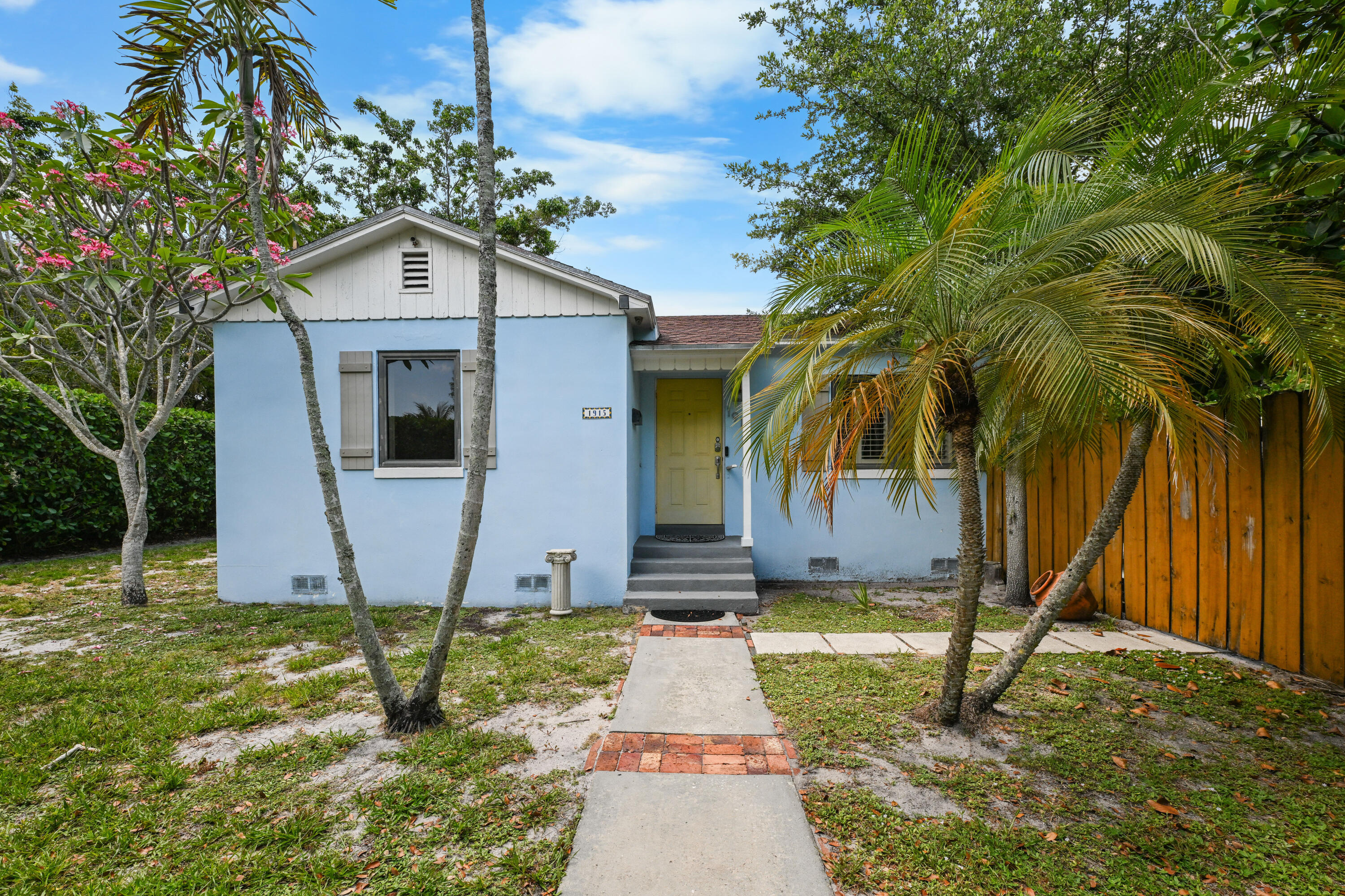FLAMINGO PARK - Residential