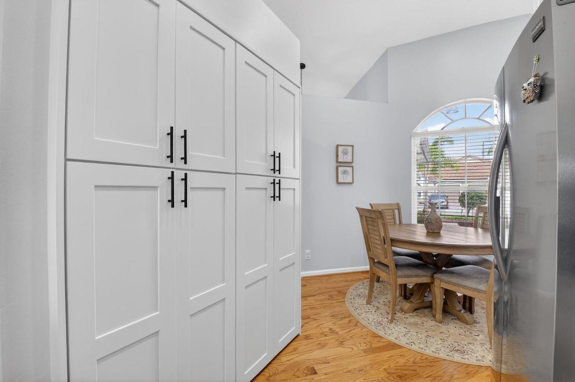 MIZNER POINTE OF BOCA VIA ANCHO - Residential