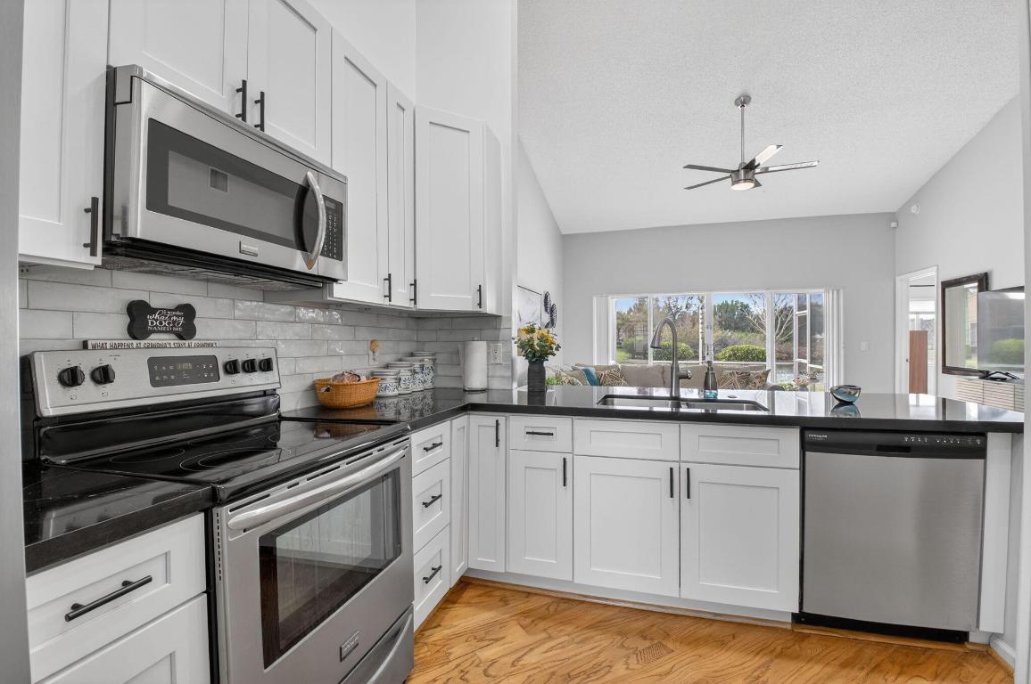 MIZNER POINTE OF BOCA VIA ANCHO - Residential