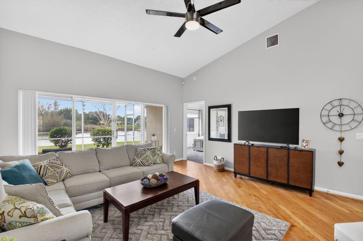 MIZNER POINTE OF BOCA VIA ANCHO - Residential