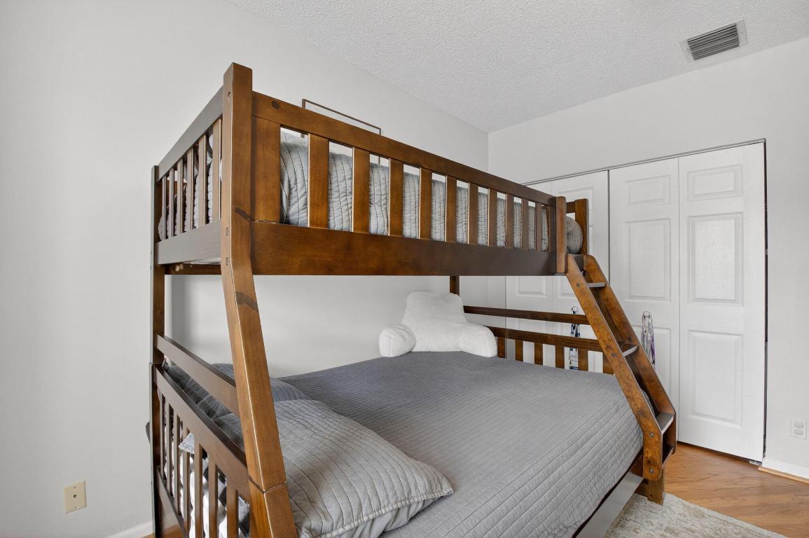 MIZNER POINTE OF BOCA VIA ANCHO - Residential