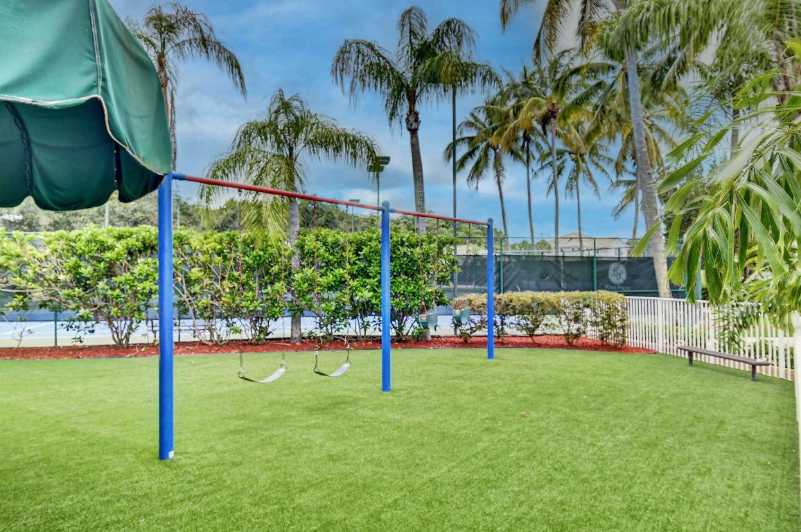 MIZNER POINTE OF BOCA VIA ANCHO - Residential