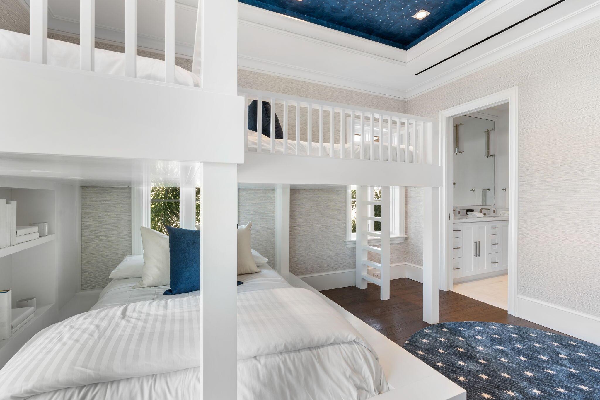 OCEAN PARK H W ROBBINS - Residential