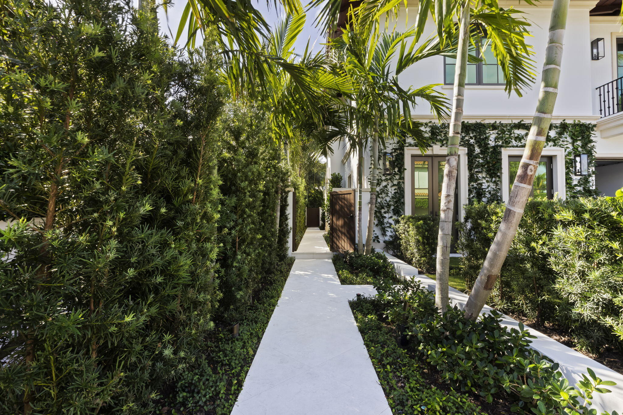 OCEAN PARK H W ROBBINS - Residential