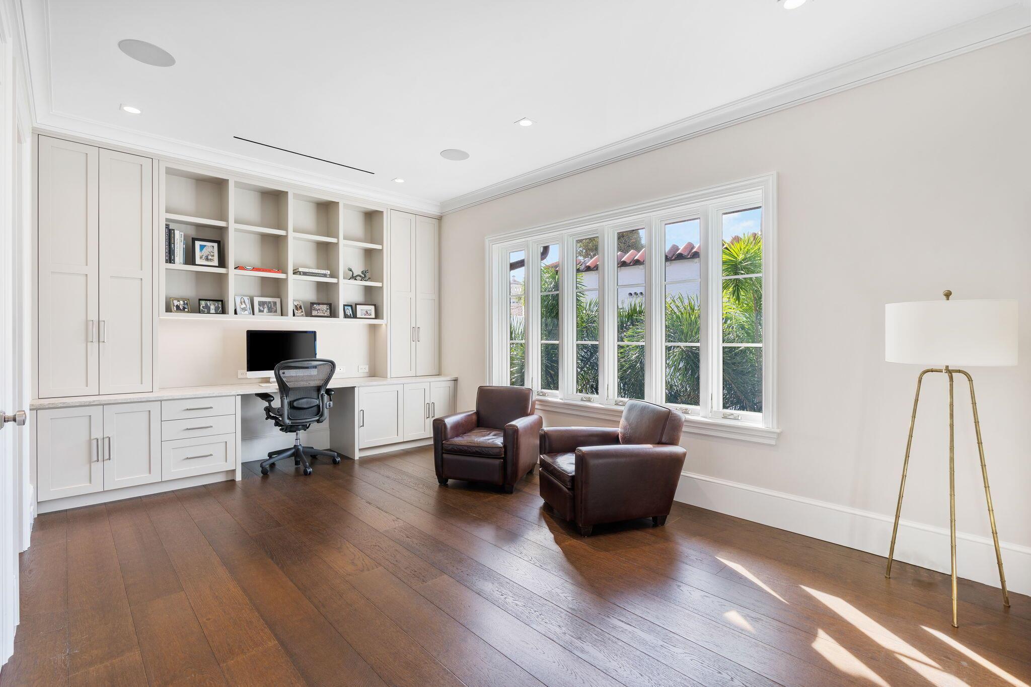 OCEAN PARK H W ROBBINS - Residential