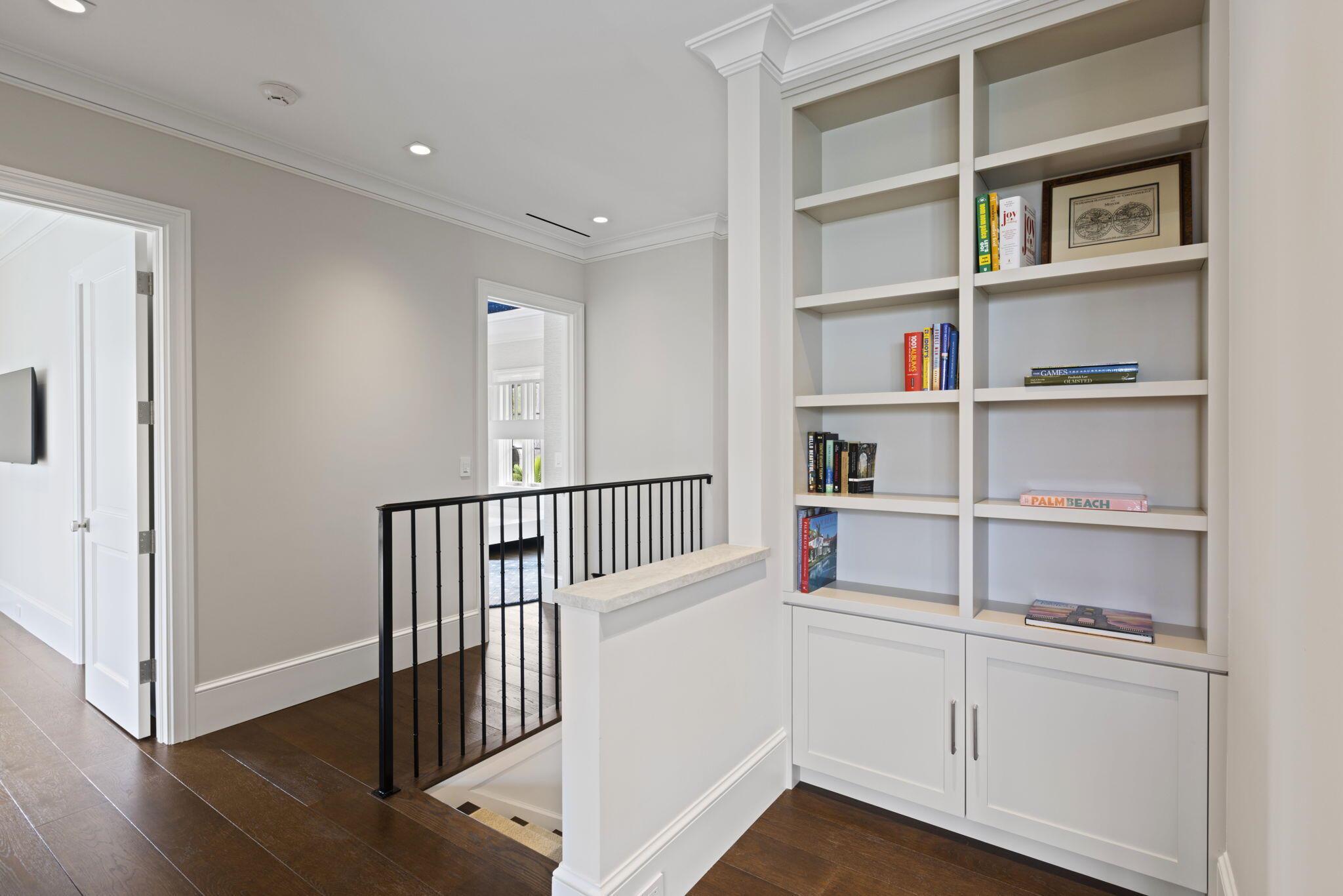 OCEAN PARK H W ROBBINS - Residential