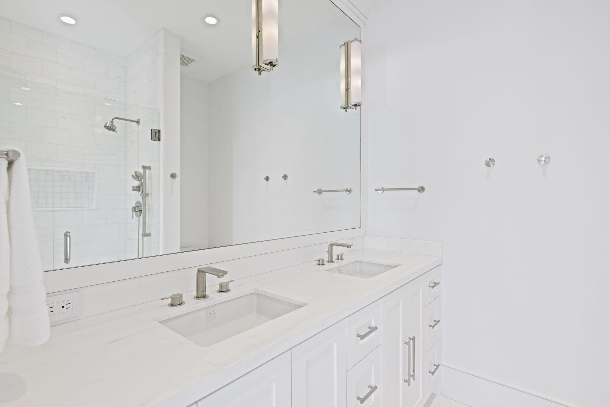 OCEAN PARK H W ROBBINS - Residential