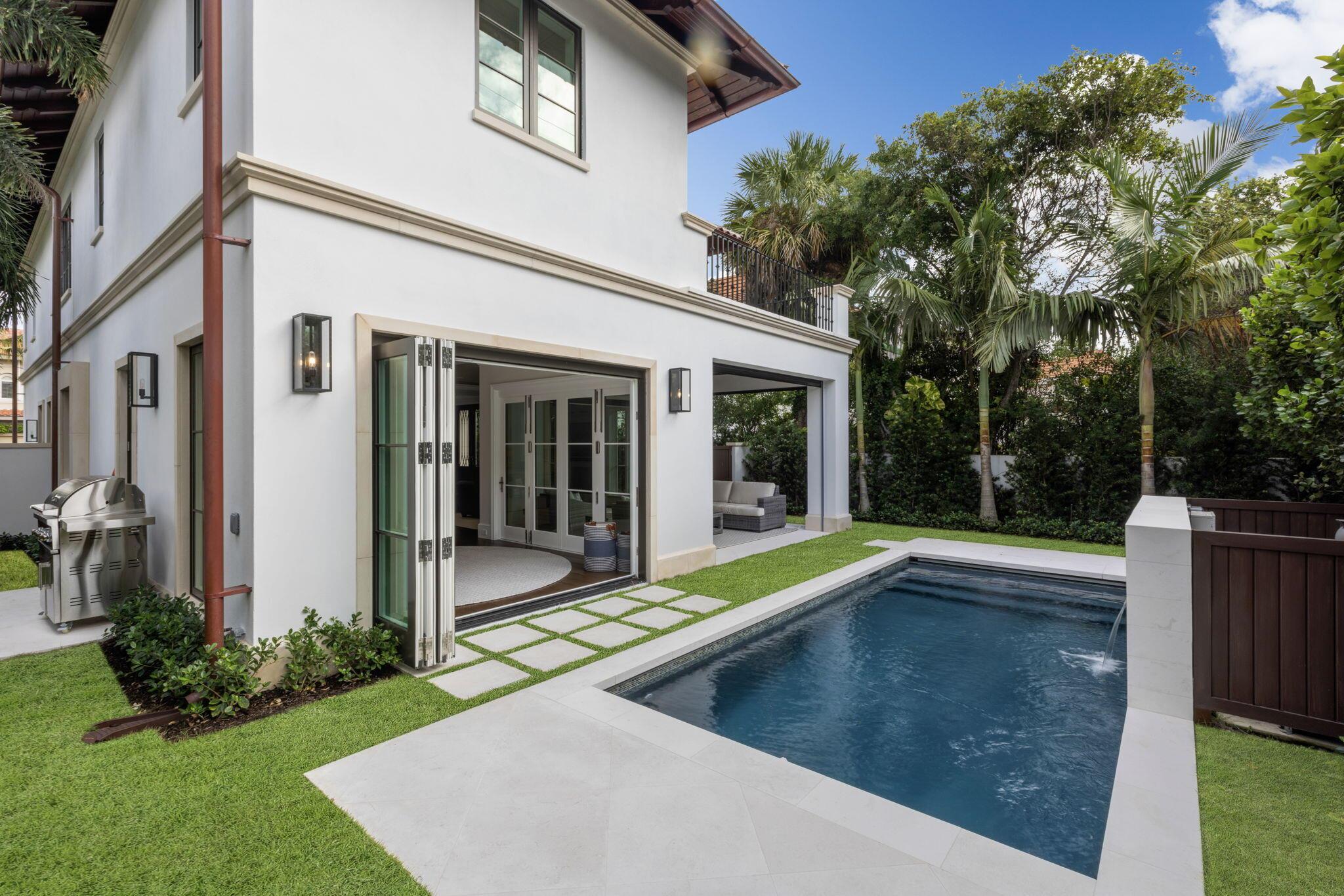 OCEAN PARK H W ROBBINS - Residential