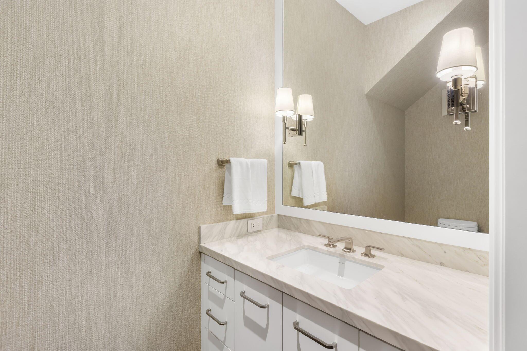 OCEAN PARK H W ROBBINS - Residential