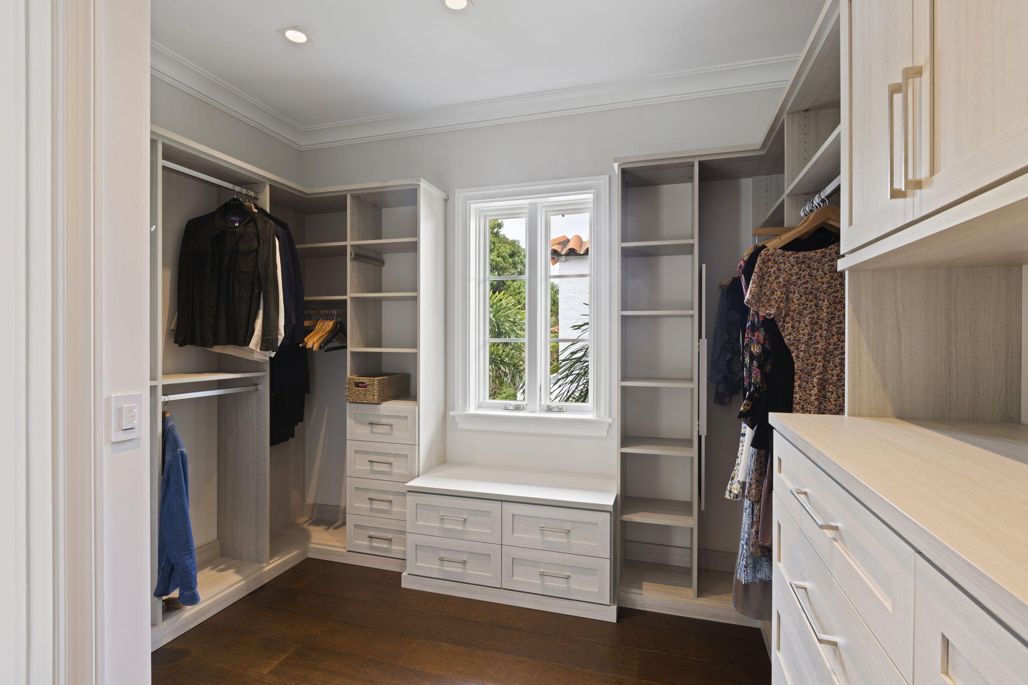 OCEAN PARK H W ROBBINS - Residential