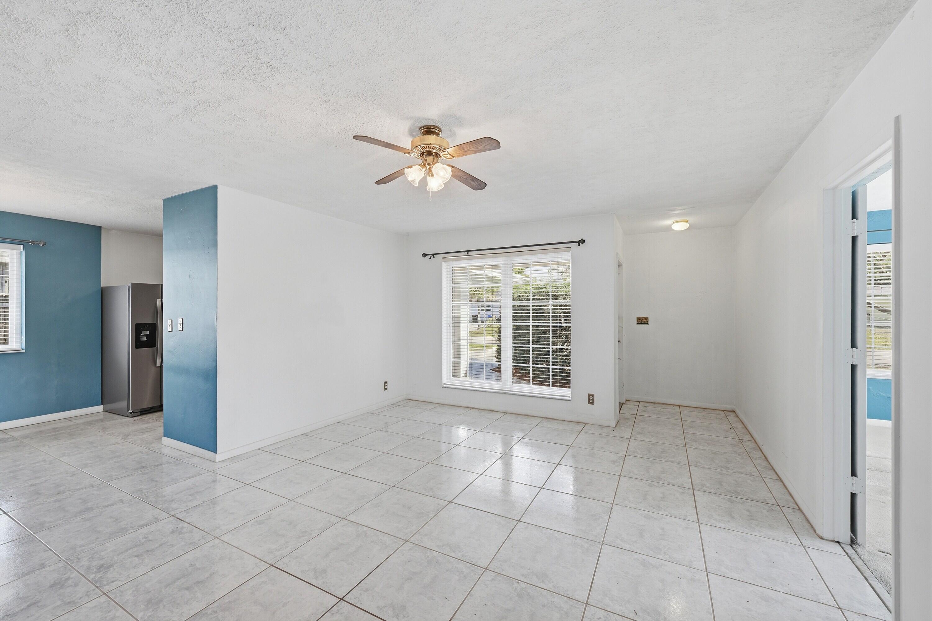 MIDLAND - Residential