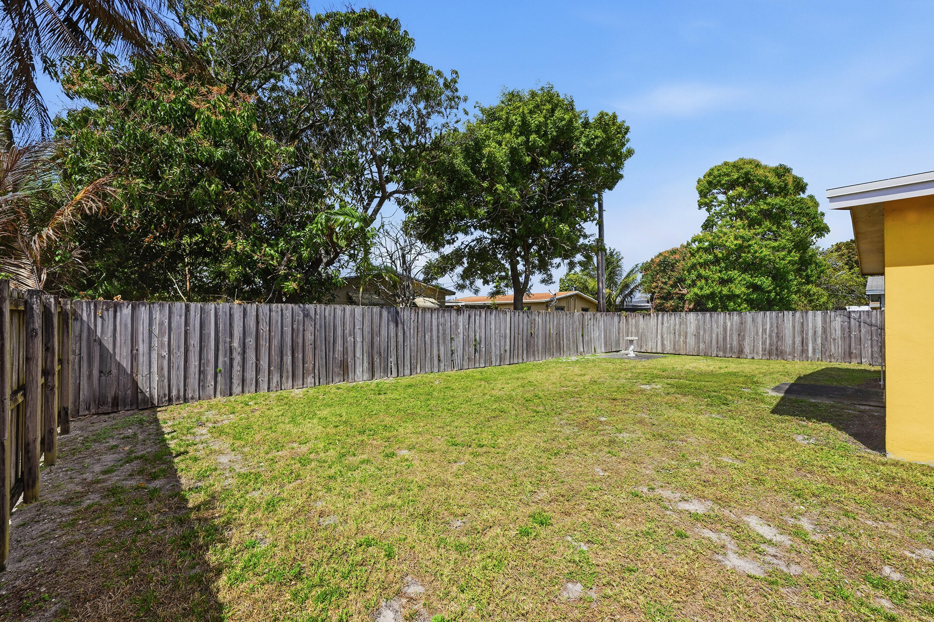 MIDLAND - Residential