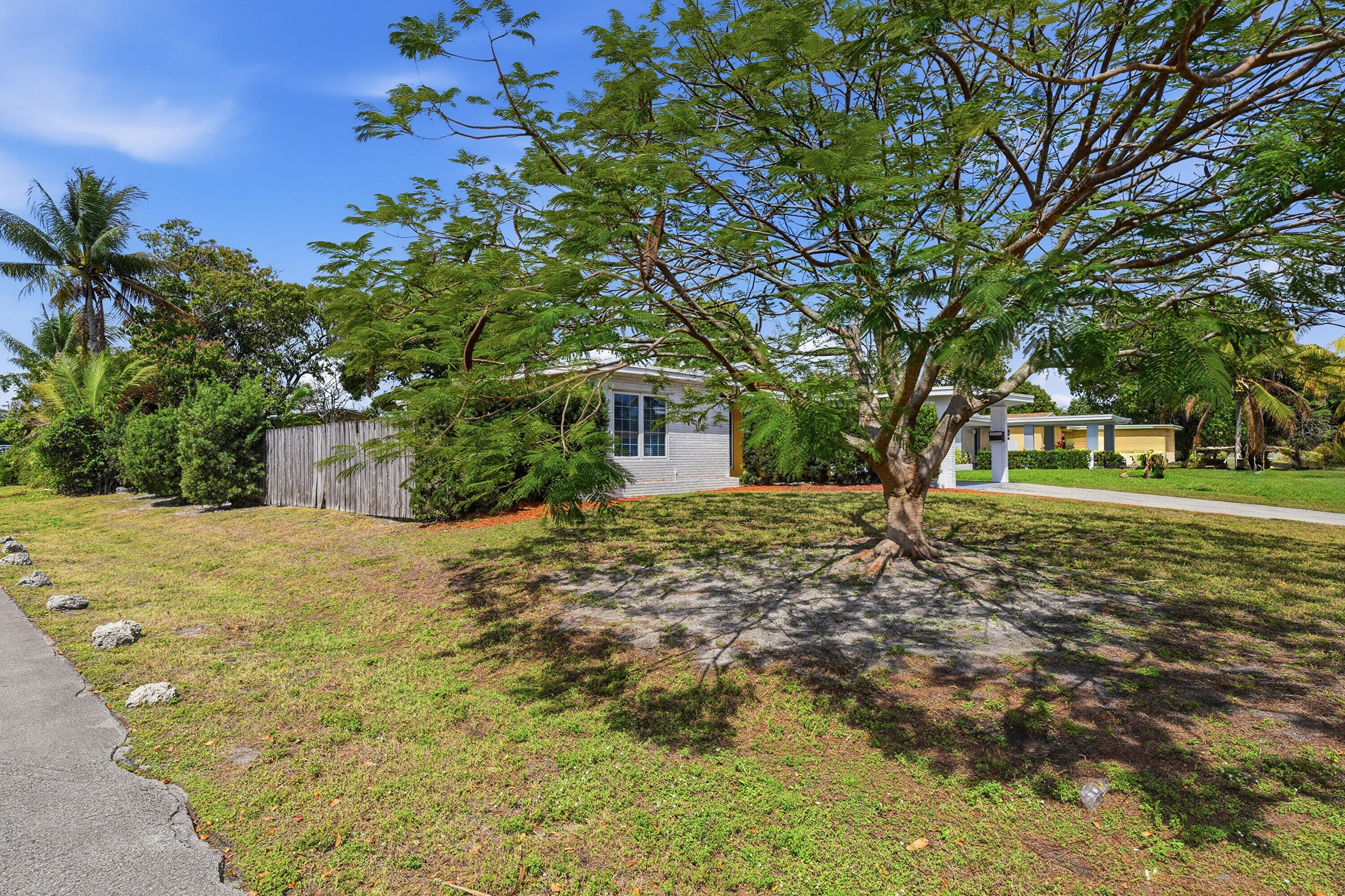 MIDLAND - Residential