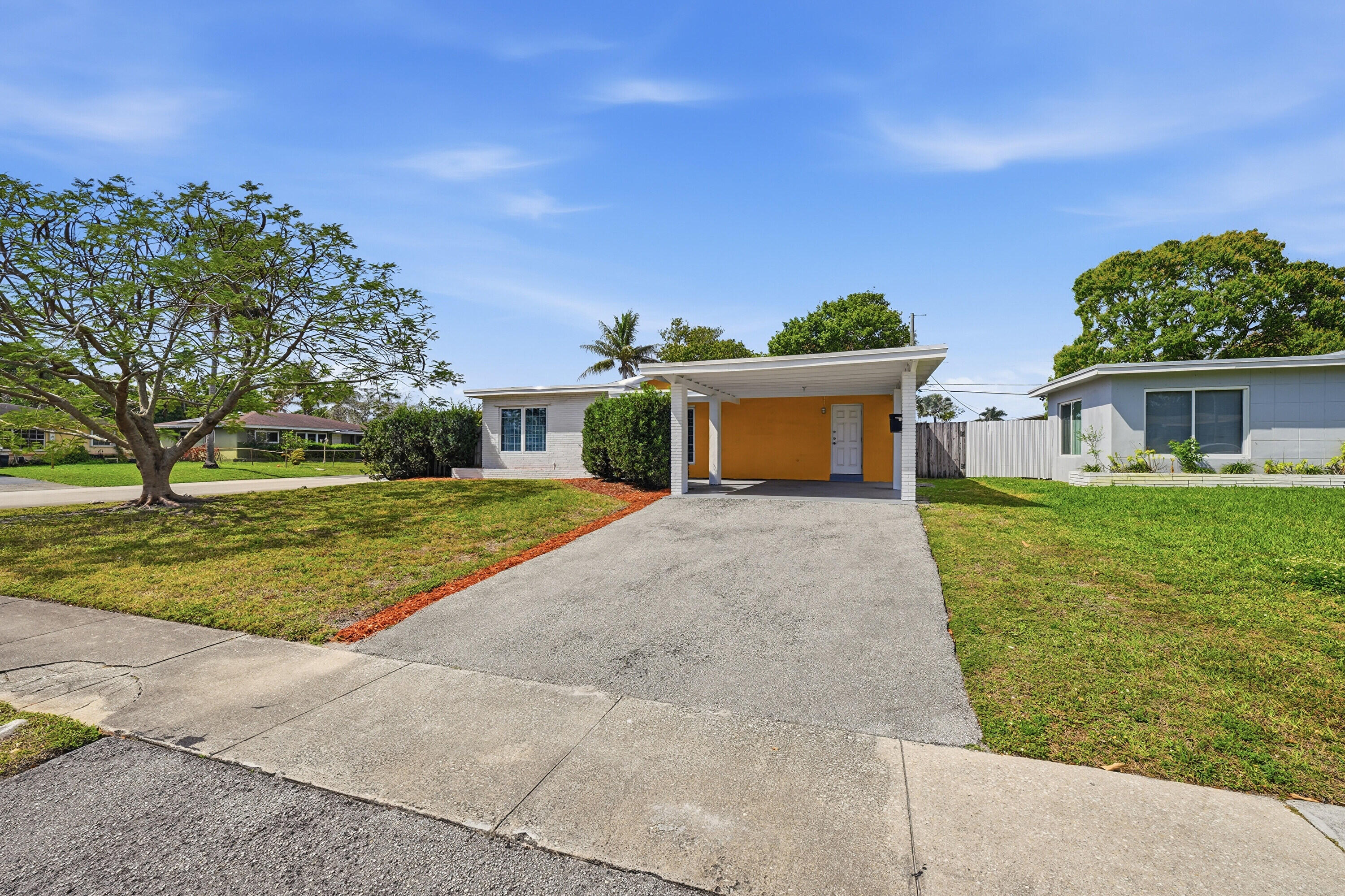 MIDLAND - Residential