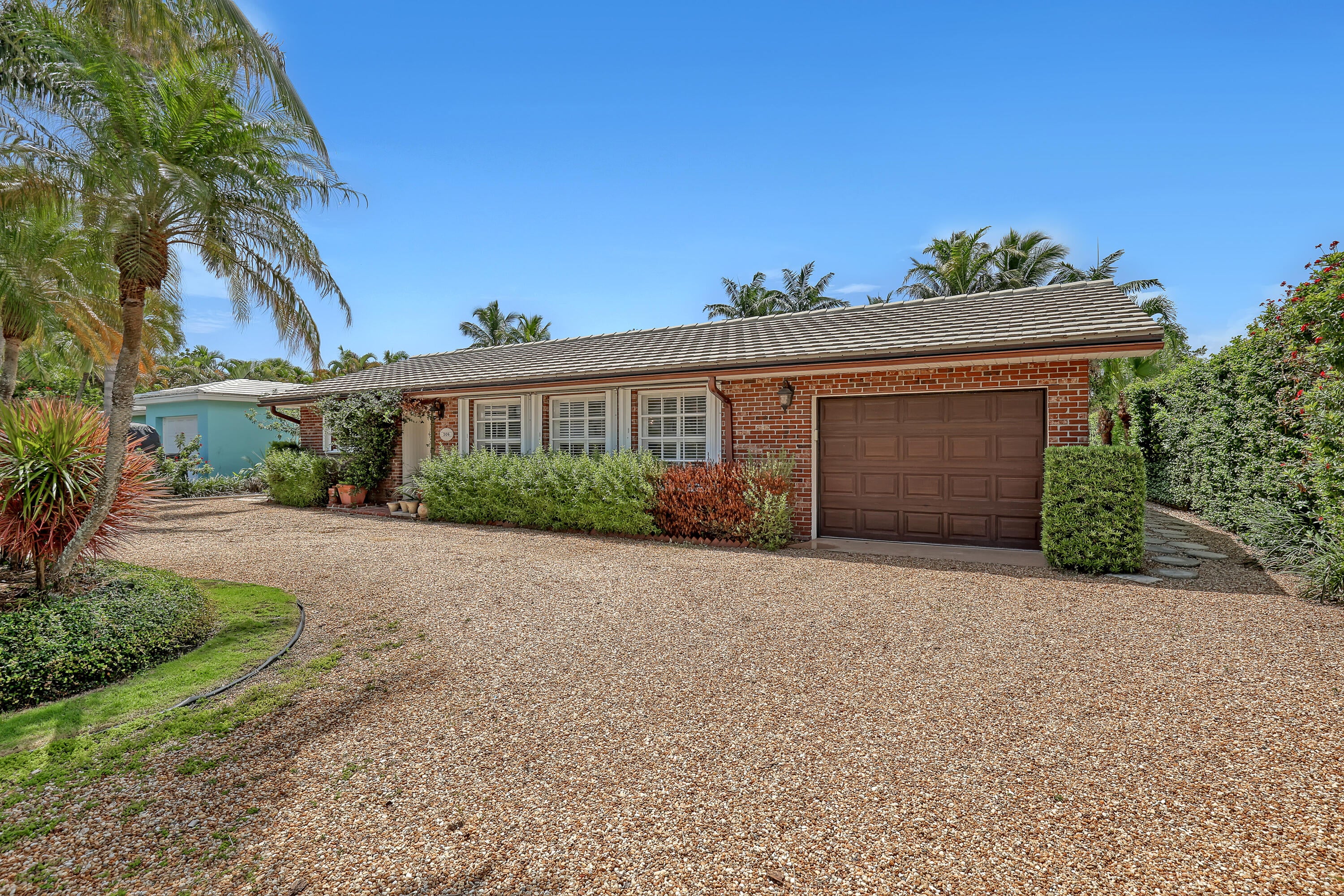 306 CASCADE Lane