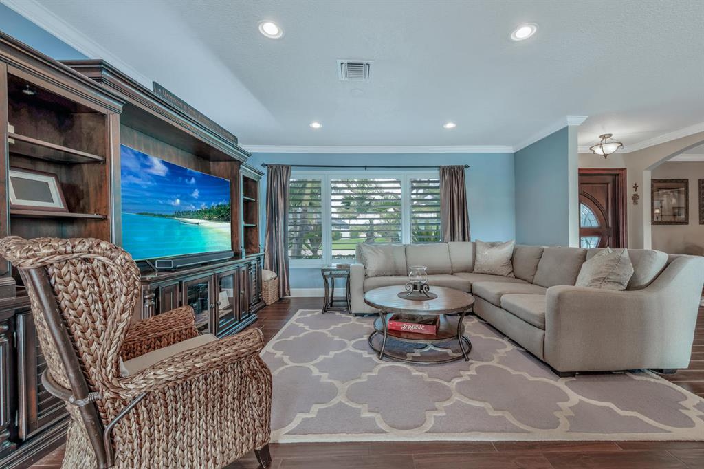 Paradise Port - Residential