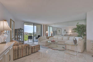 REGENCY HIGHLAND CLUB CON - Residential