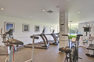 REGENCY HIGHLAND CLUB CON - Residential