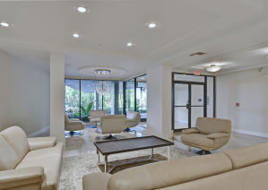 REGENCY HIGHLAND CLUB CON - Residential