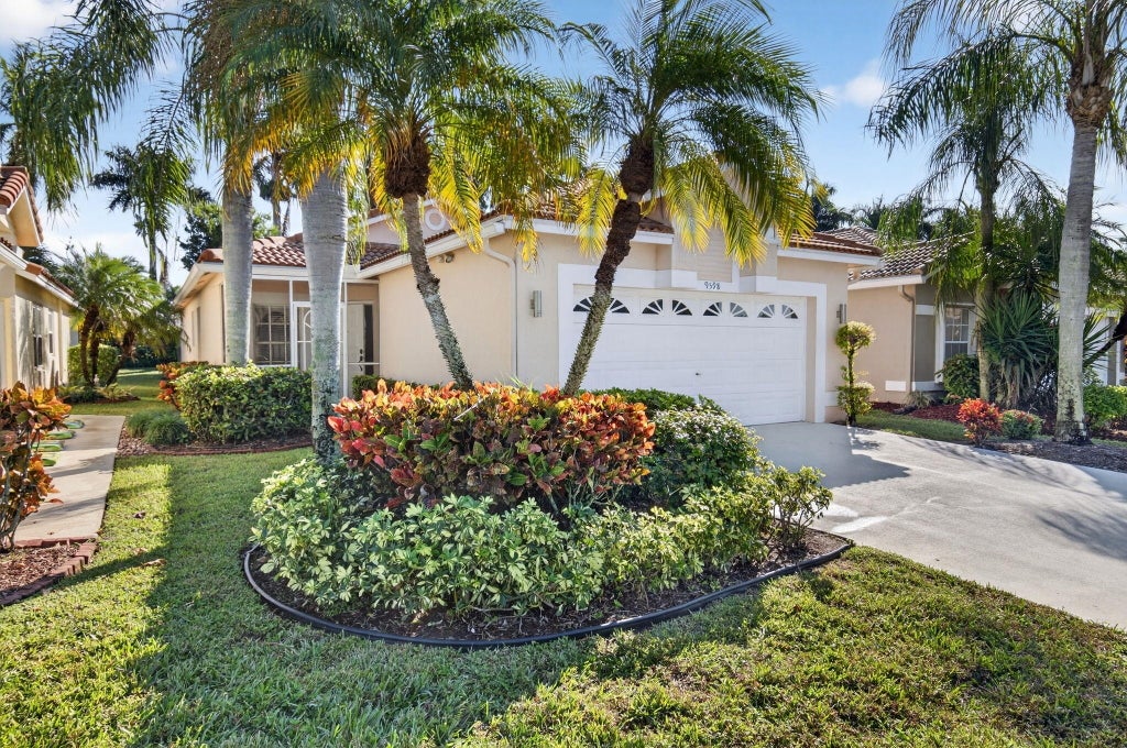 Photo of 9598 Cherry Blossom Court, Boynton Beach, FL 33437 (MLS # R11144088)