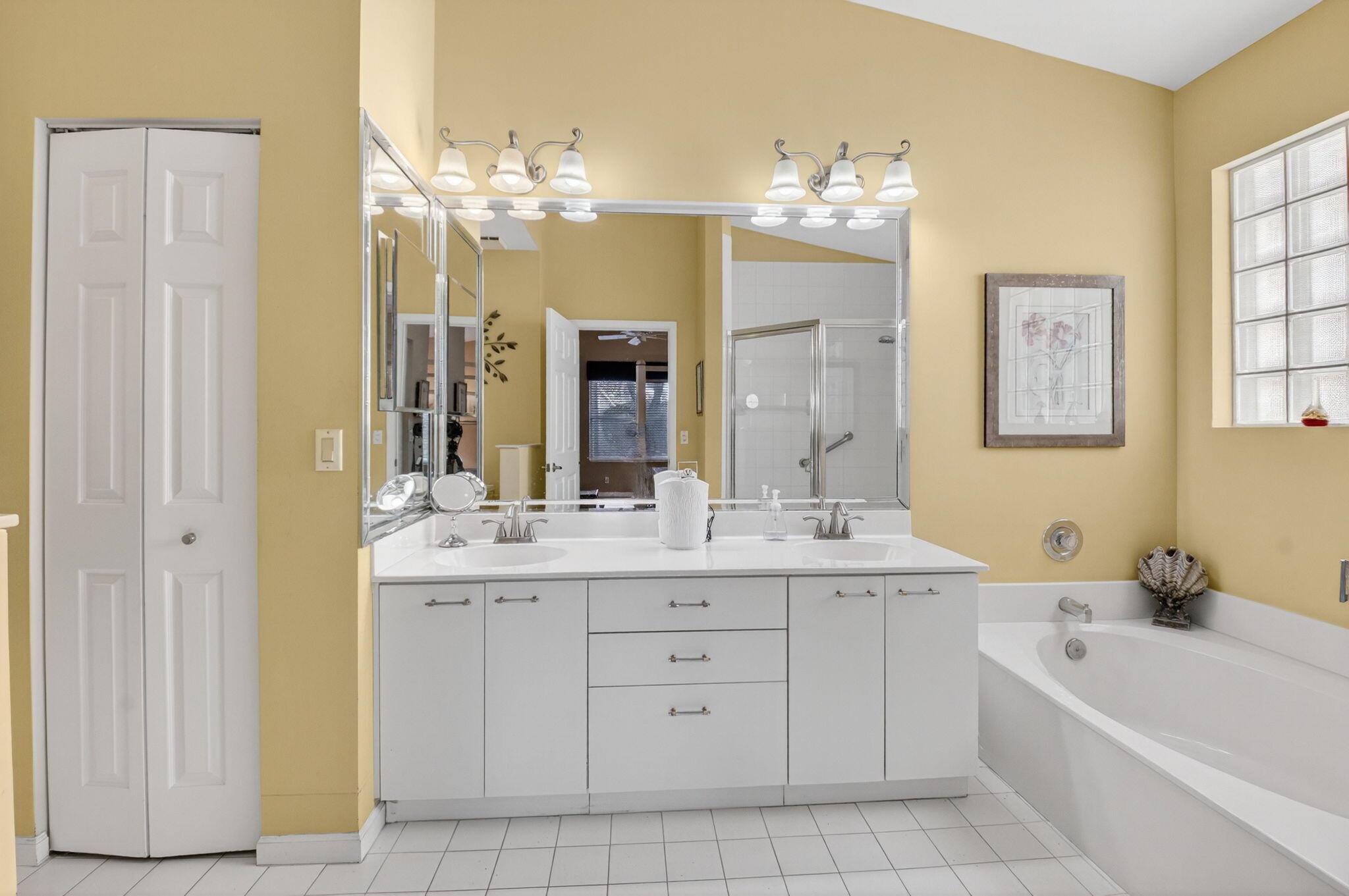 THE GROVE - Residential