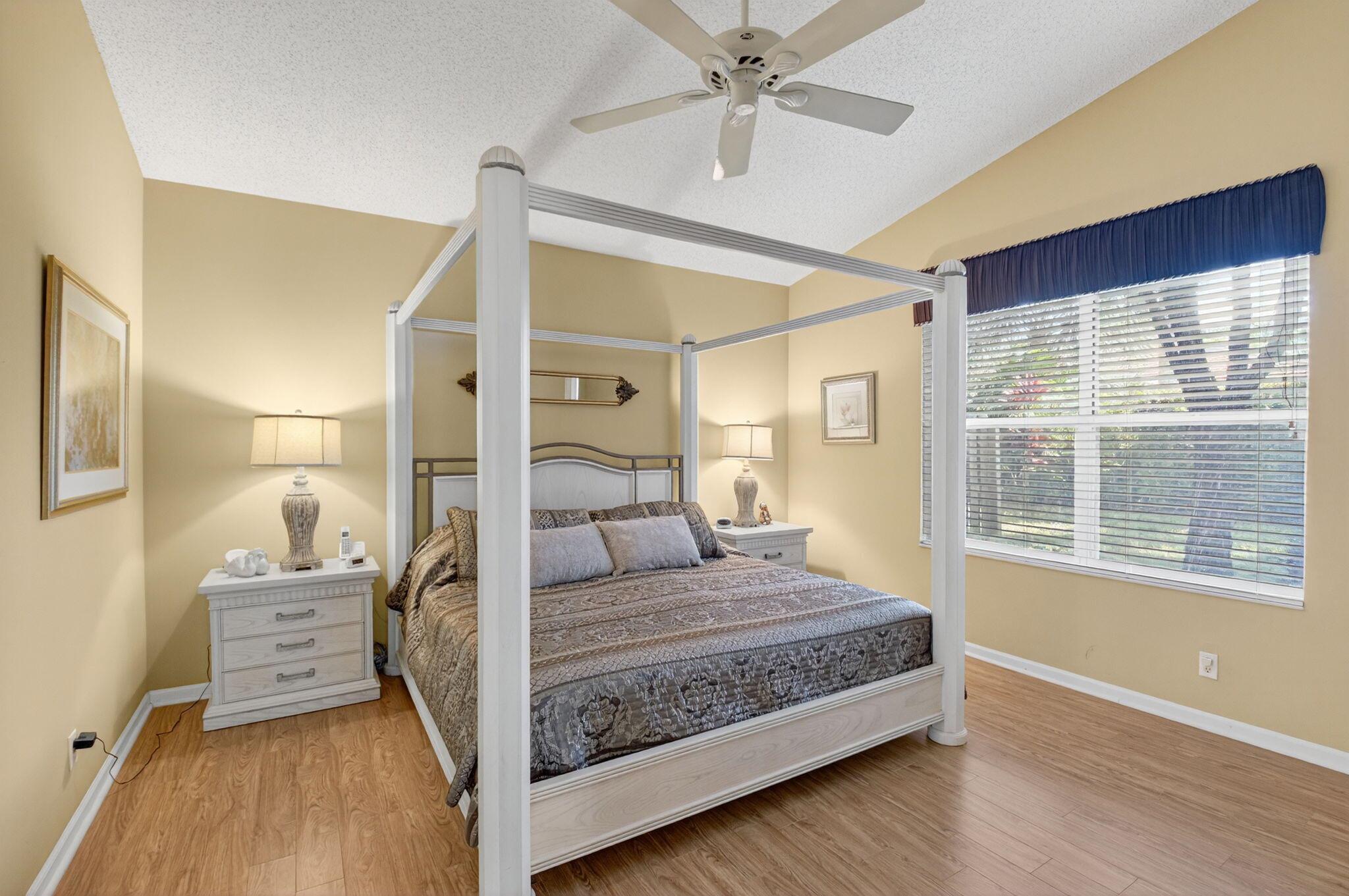 THE GROVE - Residential