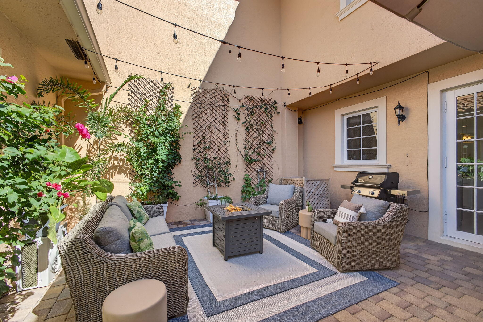 CANTERBURY PLACE - Residential