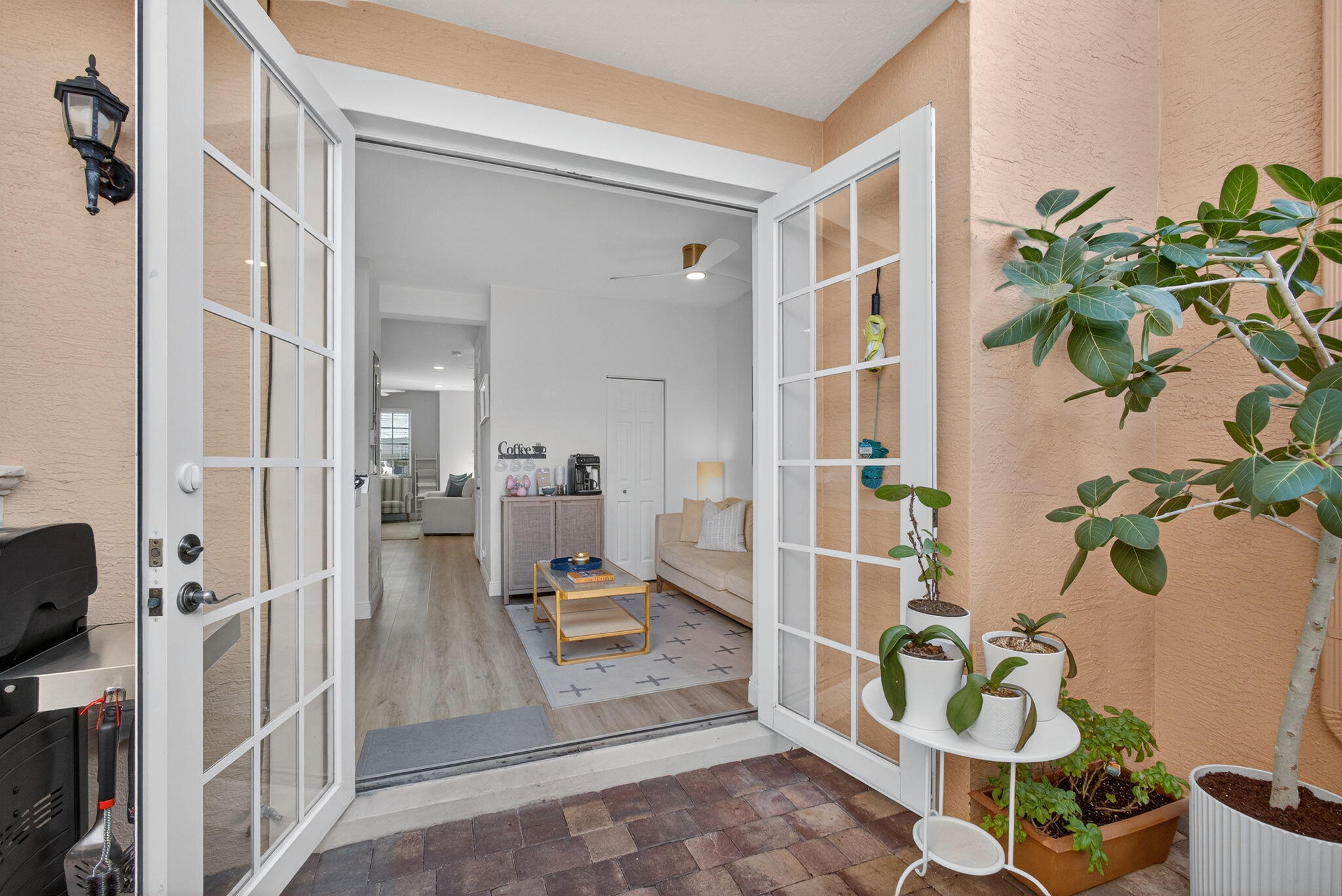 CANTERBURY PLACE - Residential