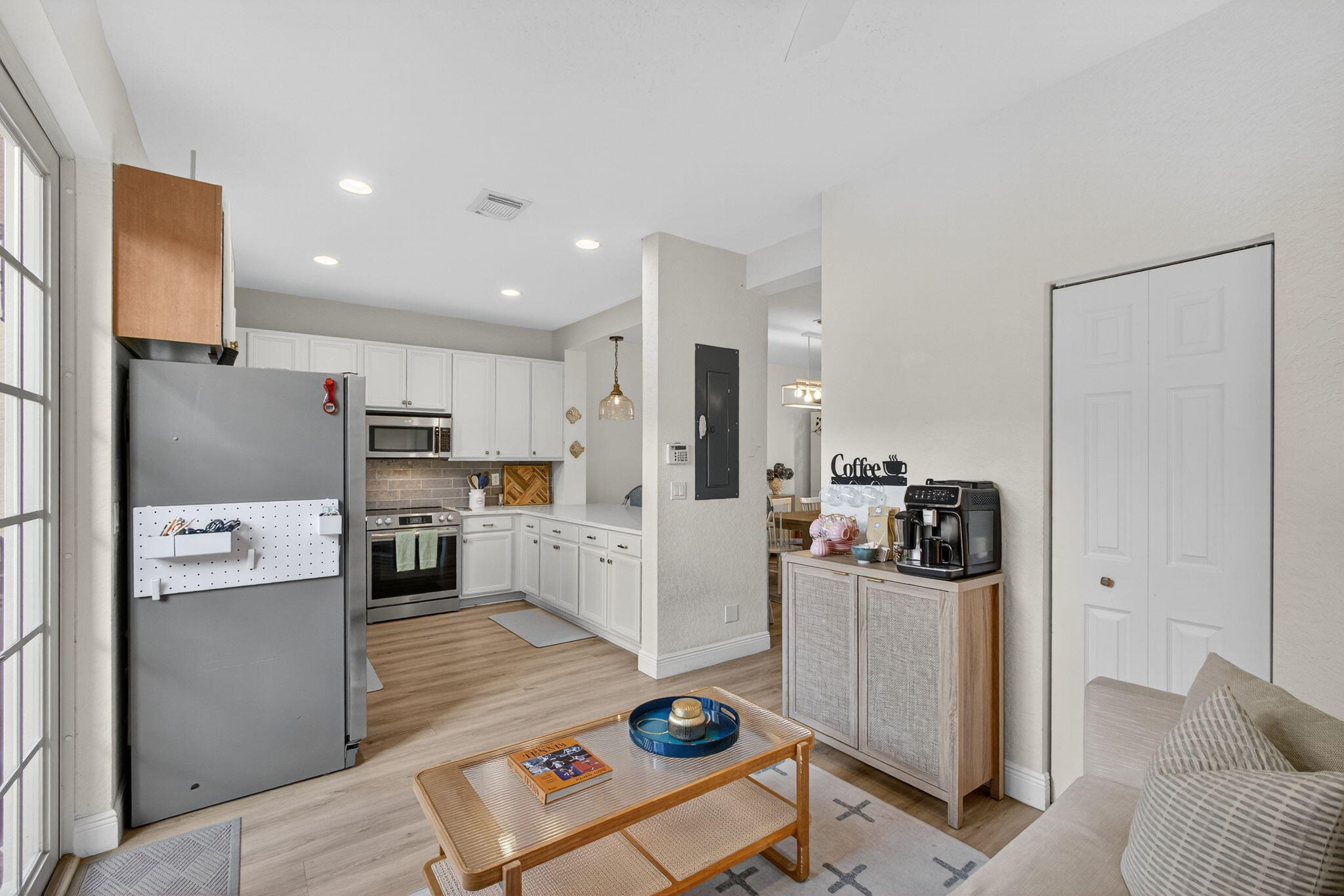 CANTERBURY PLACE - Residential