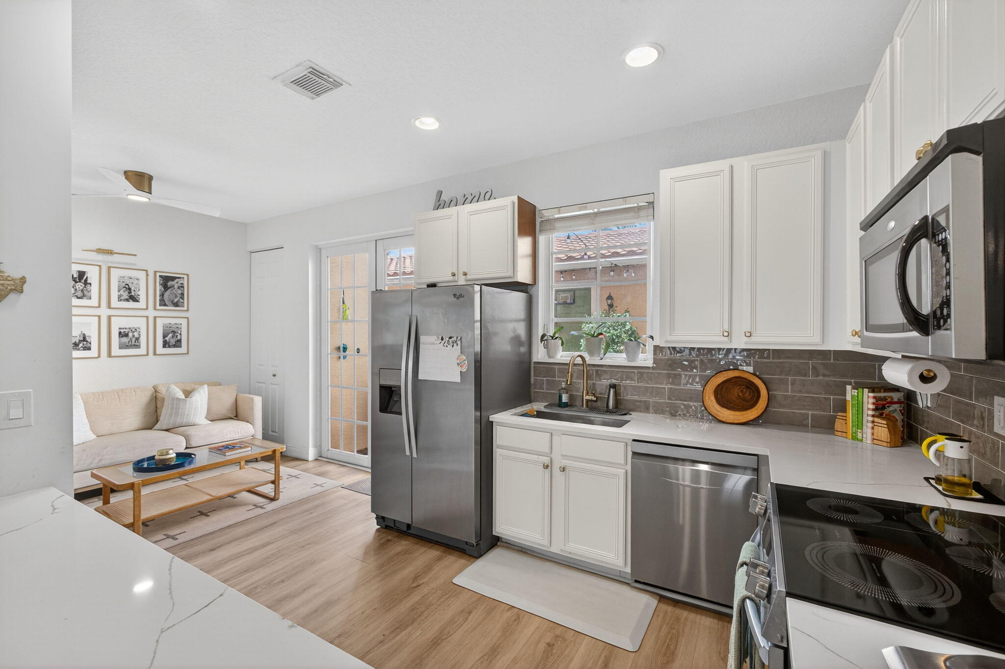 CANTERBURY PLACE - Residential