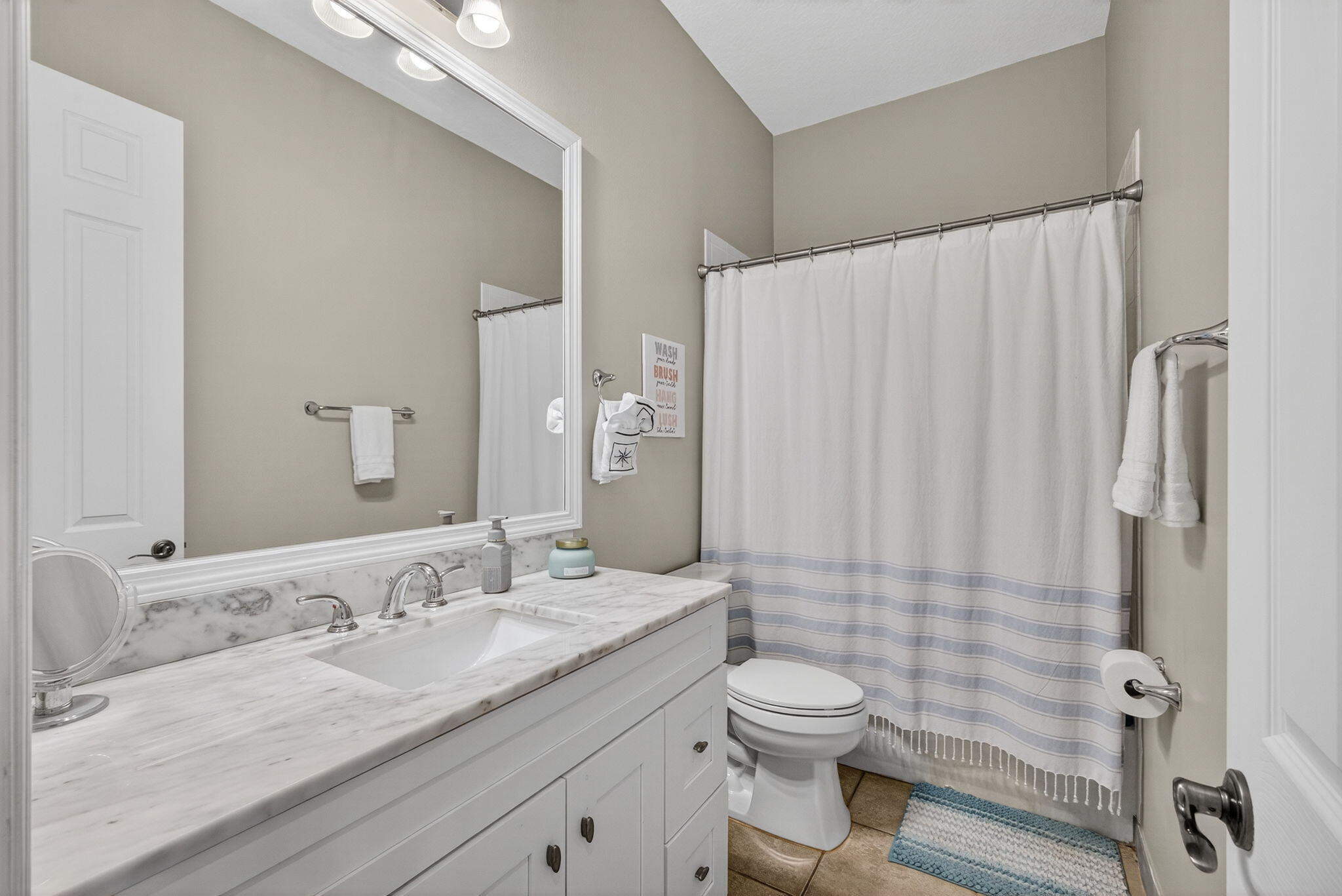 CANTERBURY PLACE - Residential