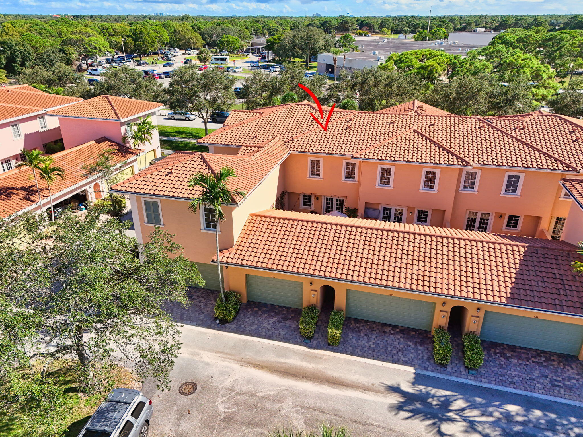 CANTERBURY PLACE - Residential