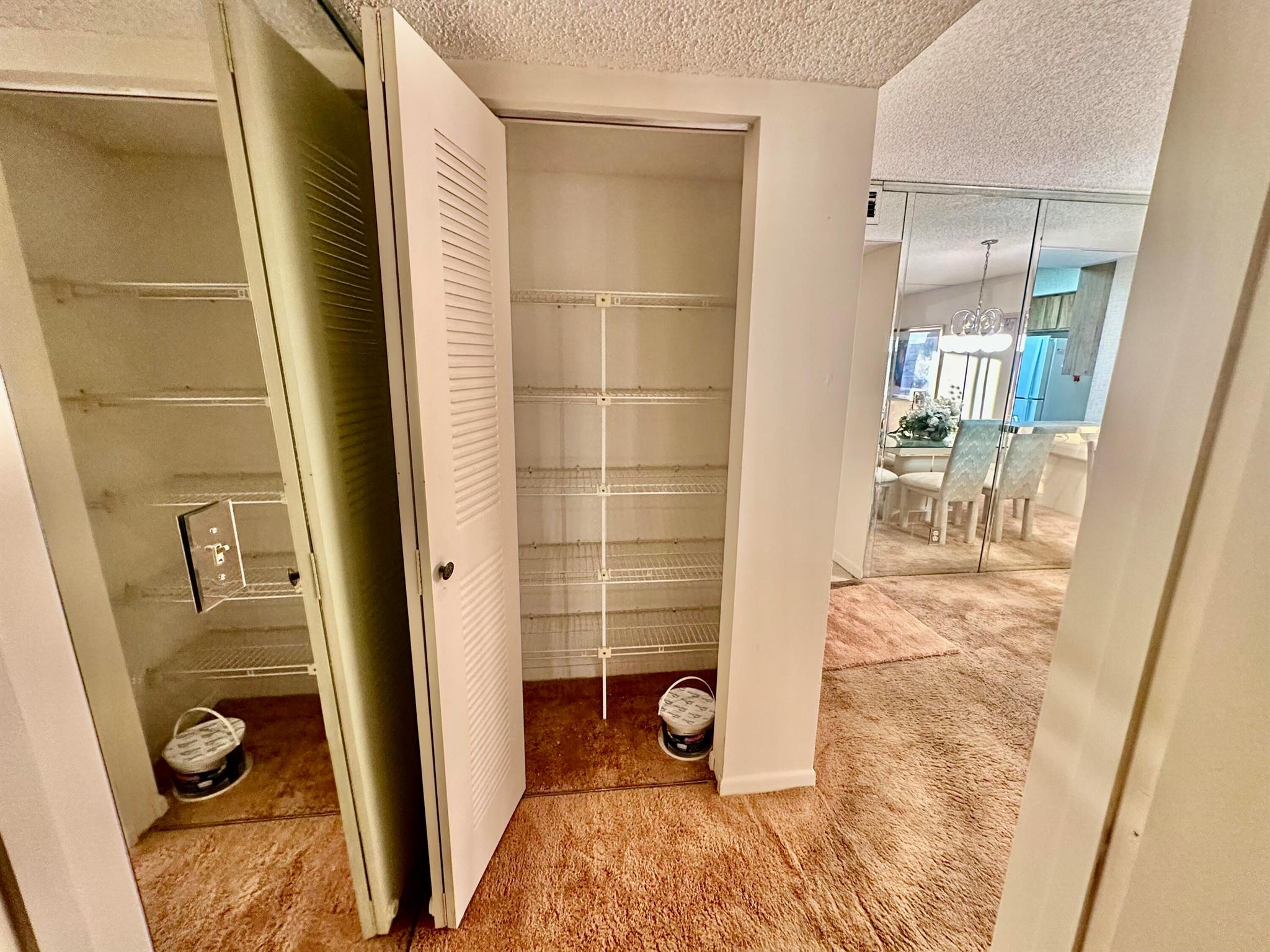 HUNTINGTON LAKES SEC THRE - Residential