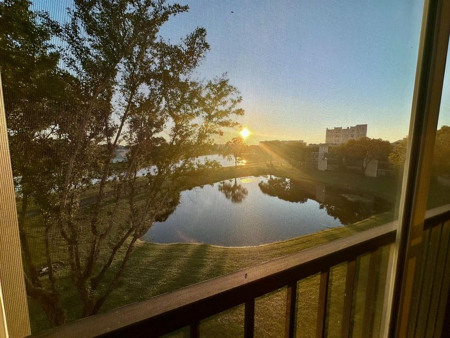 Priced to sell! Penthouse 2BR/2BA condo in the active 55+ Huntington Lakes community in Delray Beach. Located on the 4th floor of a 4-story elevator building with no neighbors above and a magnificent long lake view from the lanai. Split-bedroom layout offers privacy, plus in-unit washer/dryer and a highly desirable parking spot near the elevator. Gated community with 24-hour manned security. Short walk to the beautifully renovated clubhouse featuring live entertainment, ballroom dances, fitness classes, card rooms, billiards, coffee room, indoor pool, sauna, tennis, pickleball, bocce, and walking trails. Minutes to downtown Delray, beaches, shopping, dining, I-95, Turnpike, and airports. Needs updating and priced accordingly.