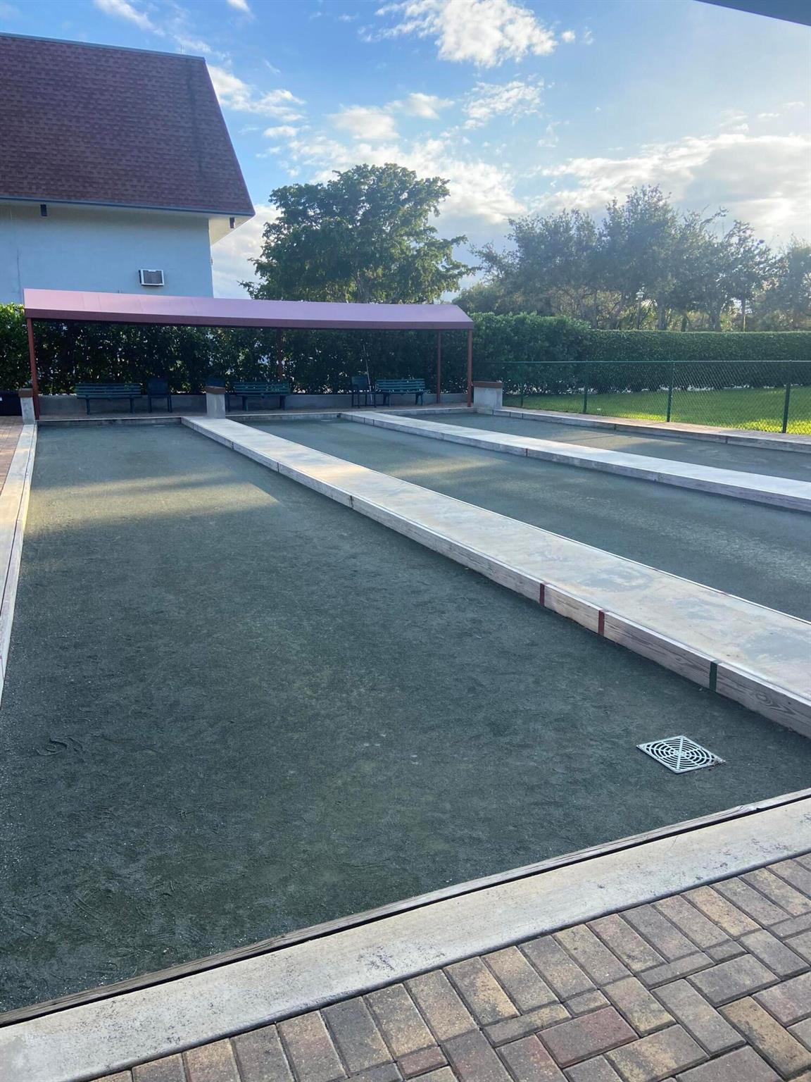 HUNTINGTON LAKES SEC THRE - Residential