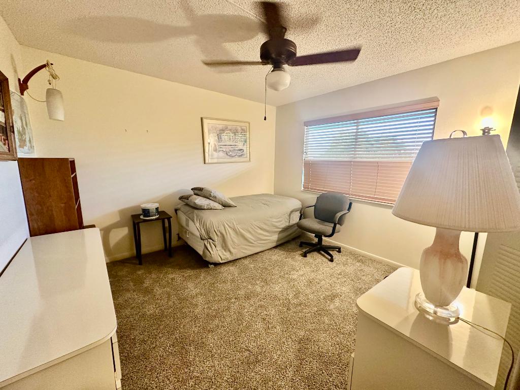 HUNTINGTON LAKES SEC THREE CONDOS - Residential