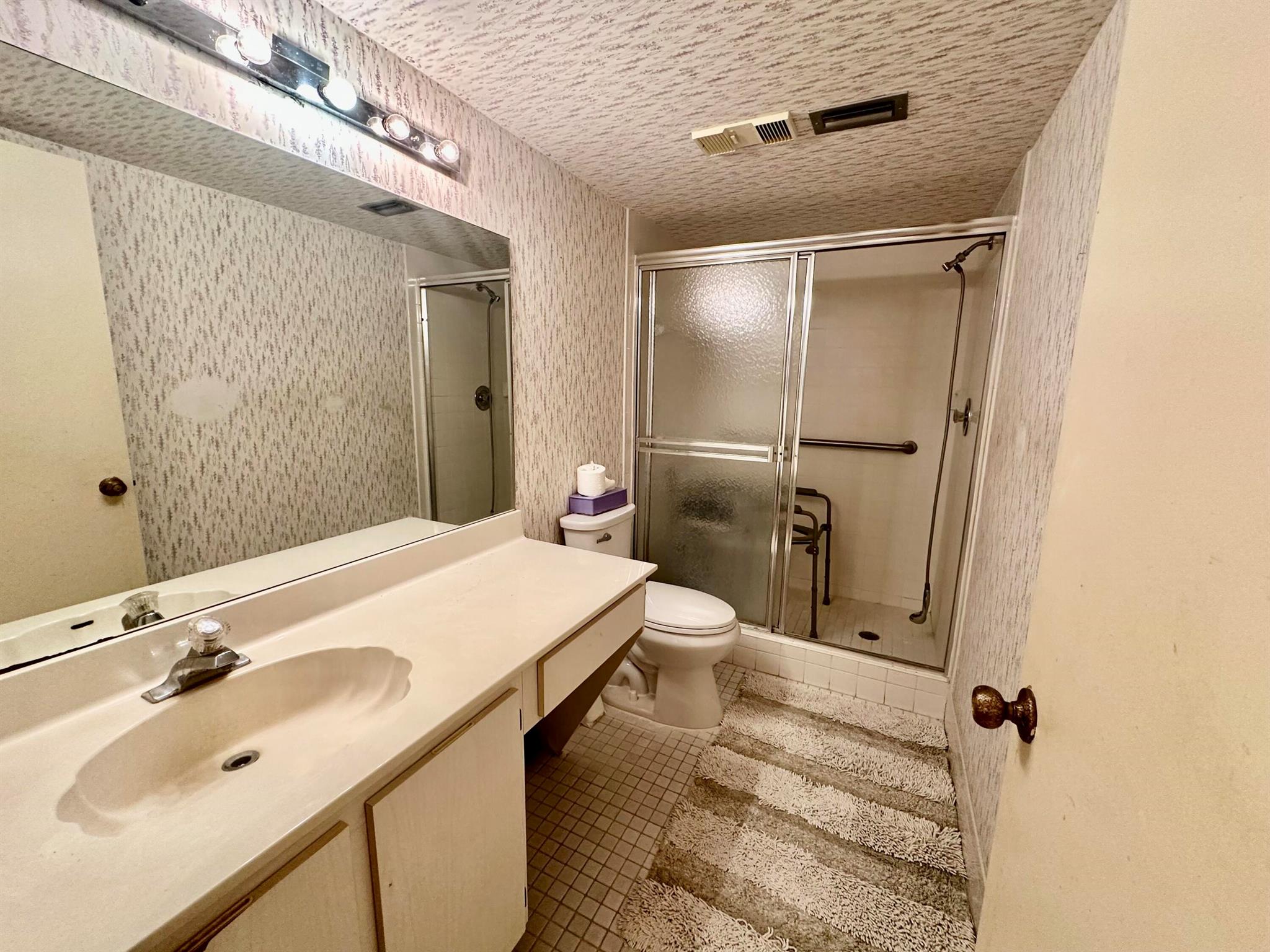 HUNTINGTON LAKES SEC THRE - Residential