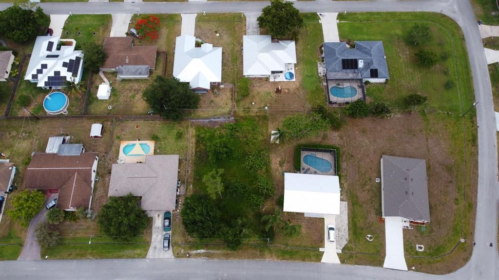 Photo of 673 SE Preston Lane, Port Saint Lucie, FL 34983 (MLS # R10717209)