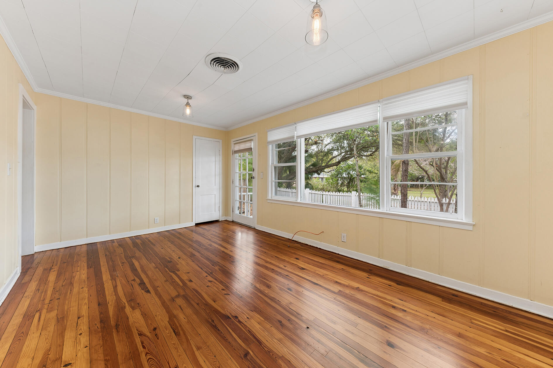 HALPATIOKEE PARK - Residential