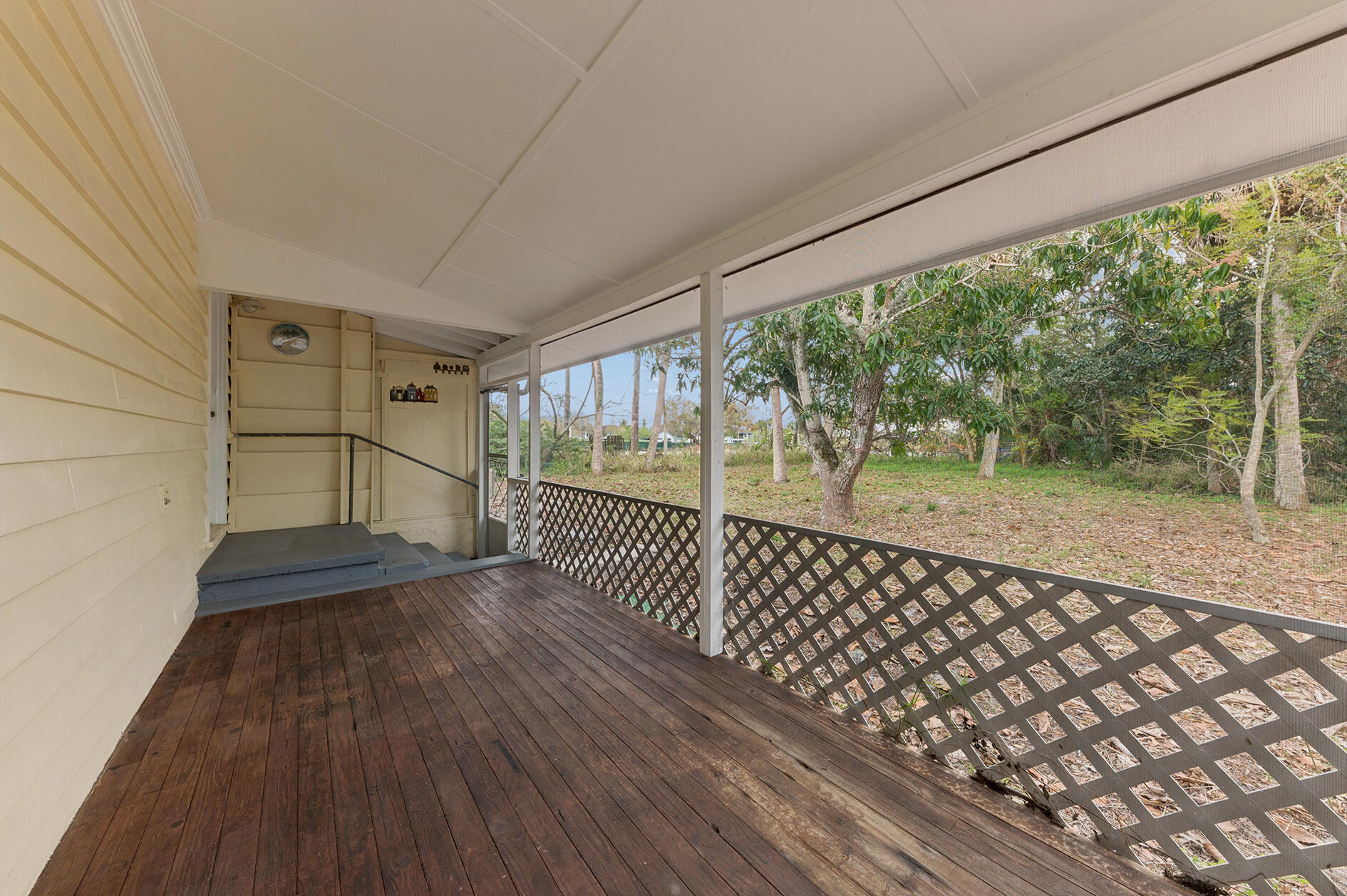 HALPATIOKEE PARK - Residential